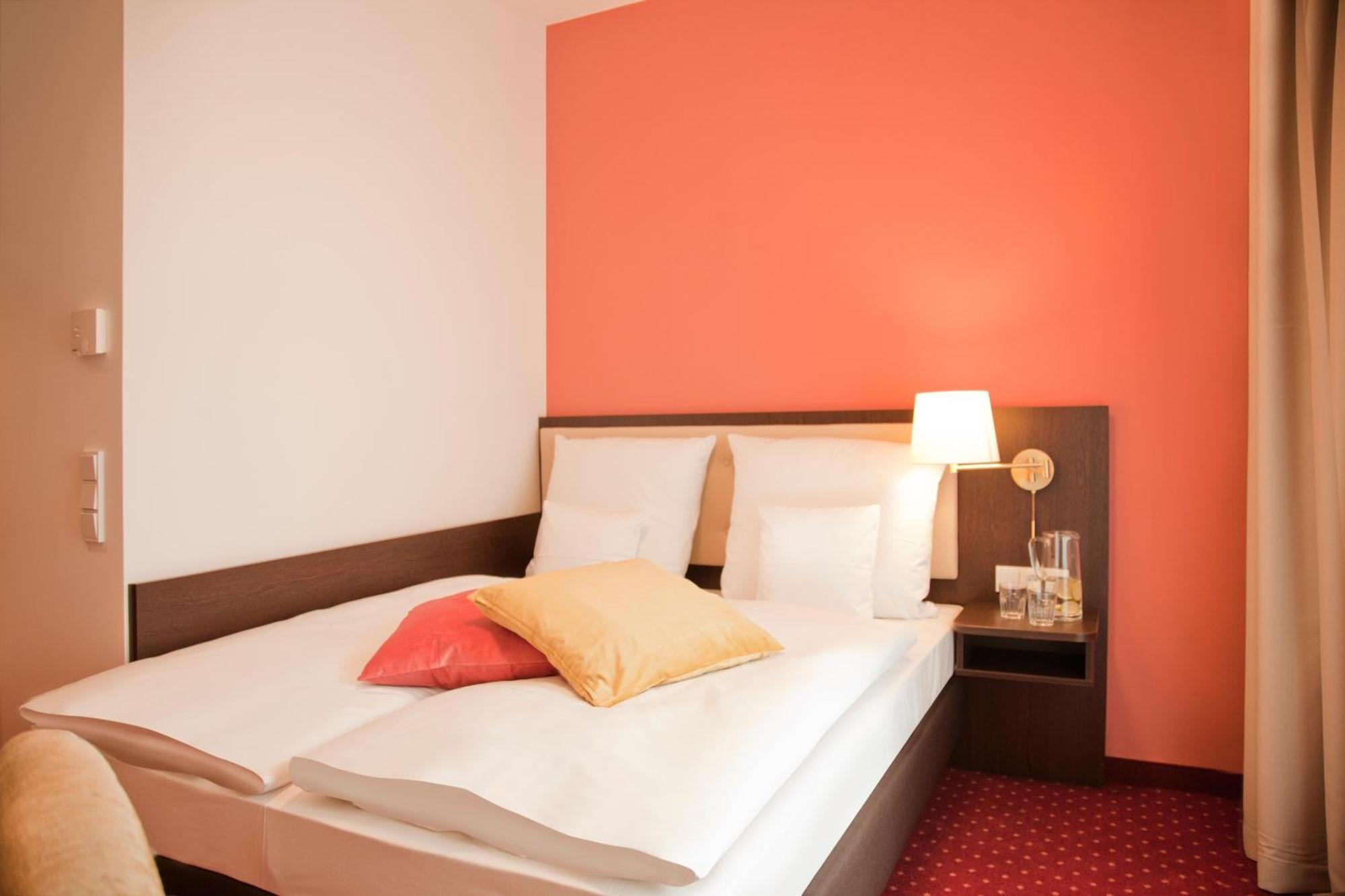 Gold Palais Hotel Berlin Exterior photo