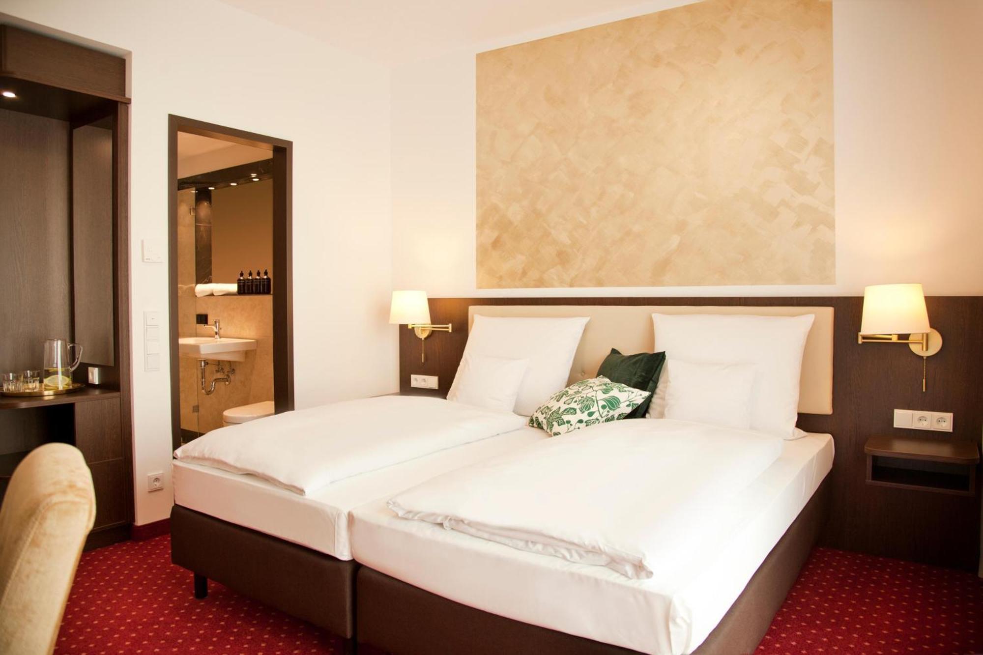 Gold Palais Hotel Berlin Exterior photo