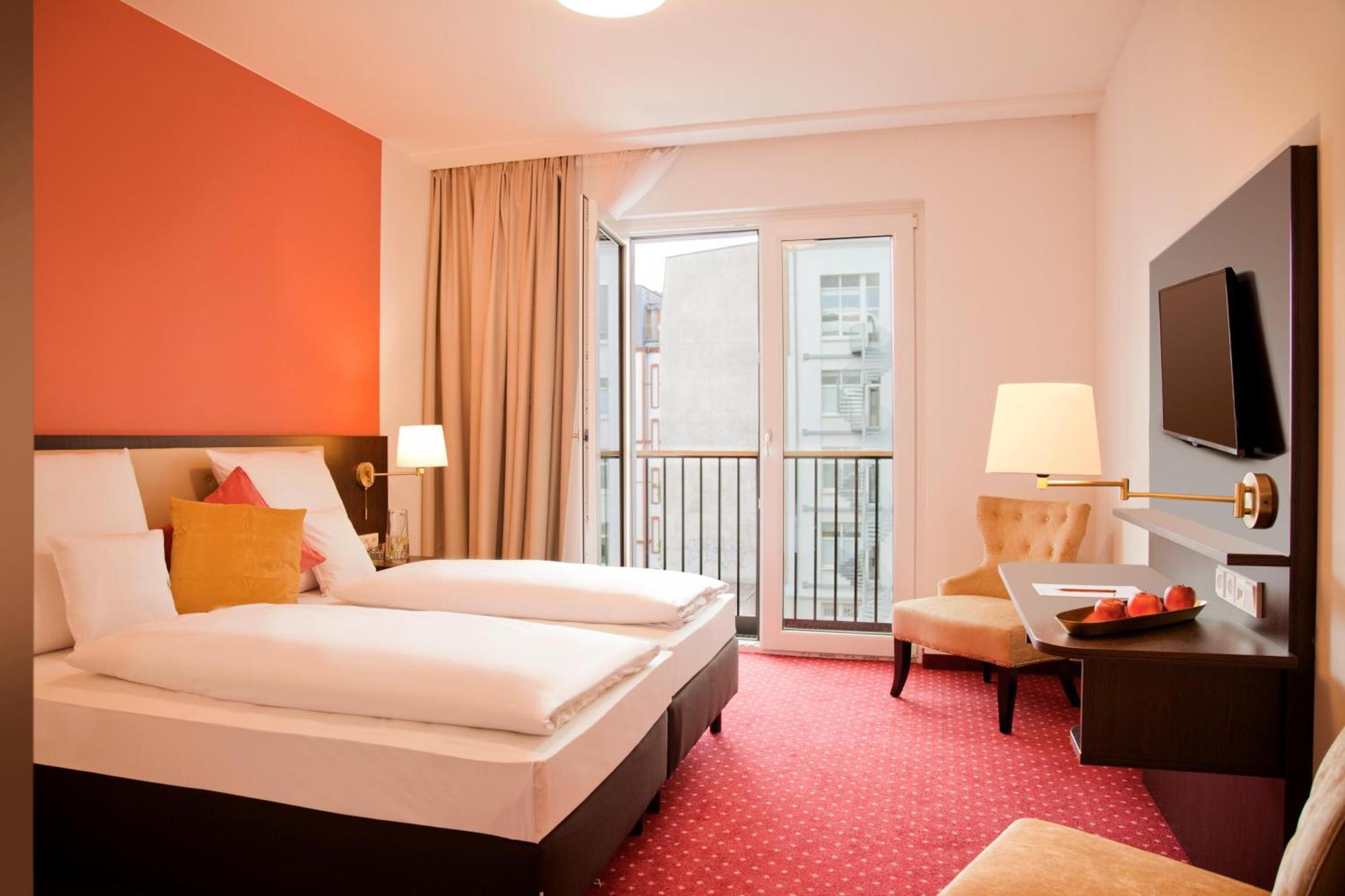 Gold Palais Hotel Berlin Exterior photo